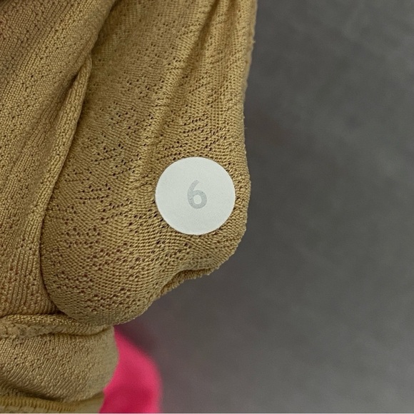 Lululemon Pink Tank Top with Ruched Chest Sz 6 Y Back - Picture 6 of 8